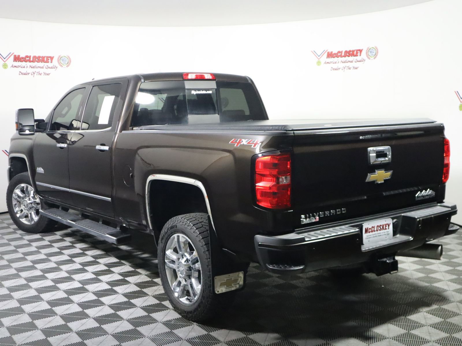 Used 2019 Chevrolet Silverado 2500 High Country w/ Duramax Plus Package AWD/4WD image 17
