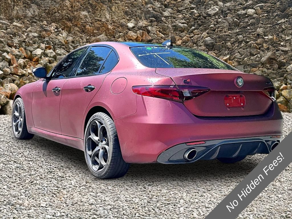 Used 2018 Alfa Romeo Giulia Ti w/ Quick Order Package 22X Lusso AWD/4WD image 11