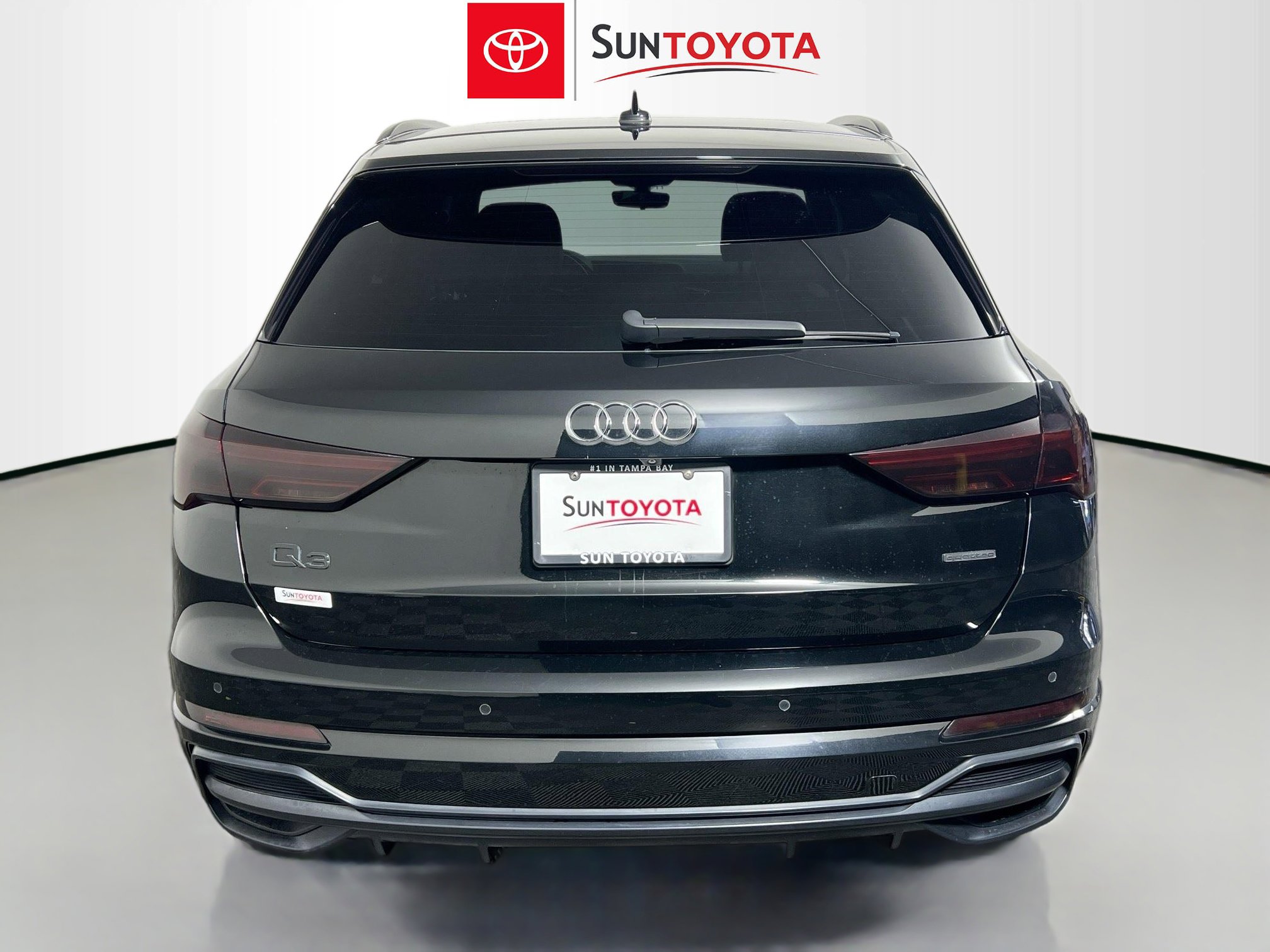 Used 2020 Audi Q3 2.0T Premium w/ Convenience Package image 5