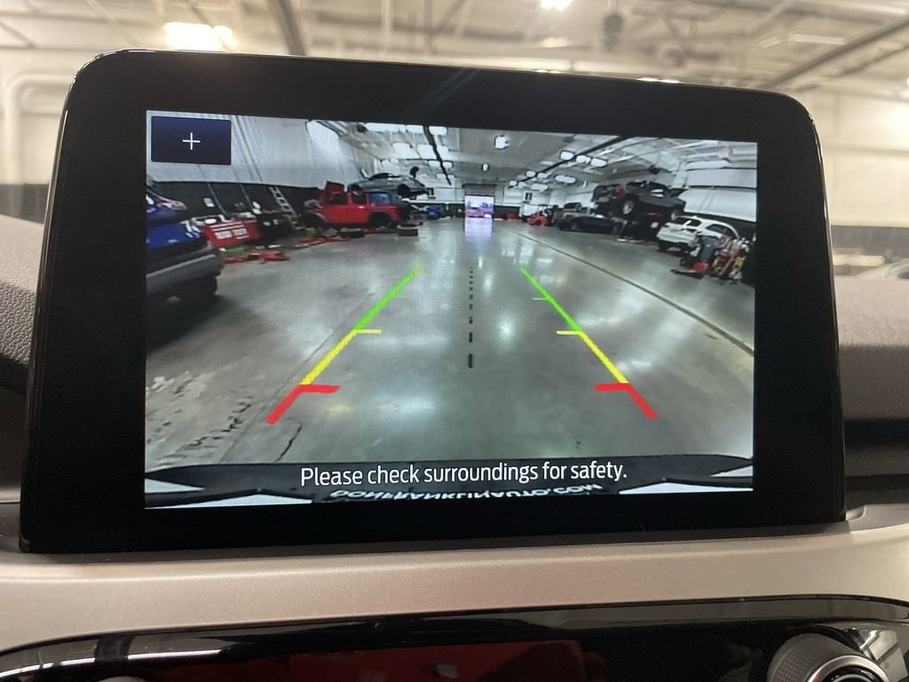 Used 2022 Ford Escape SE image 17