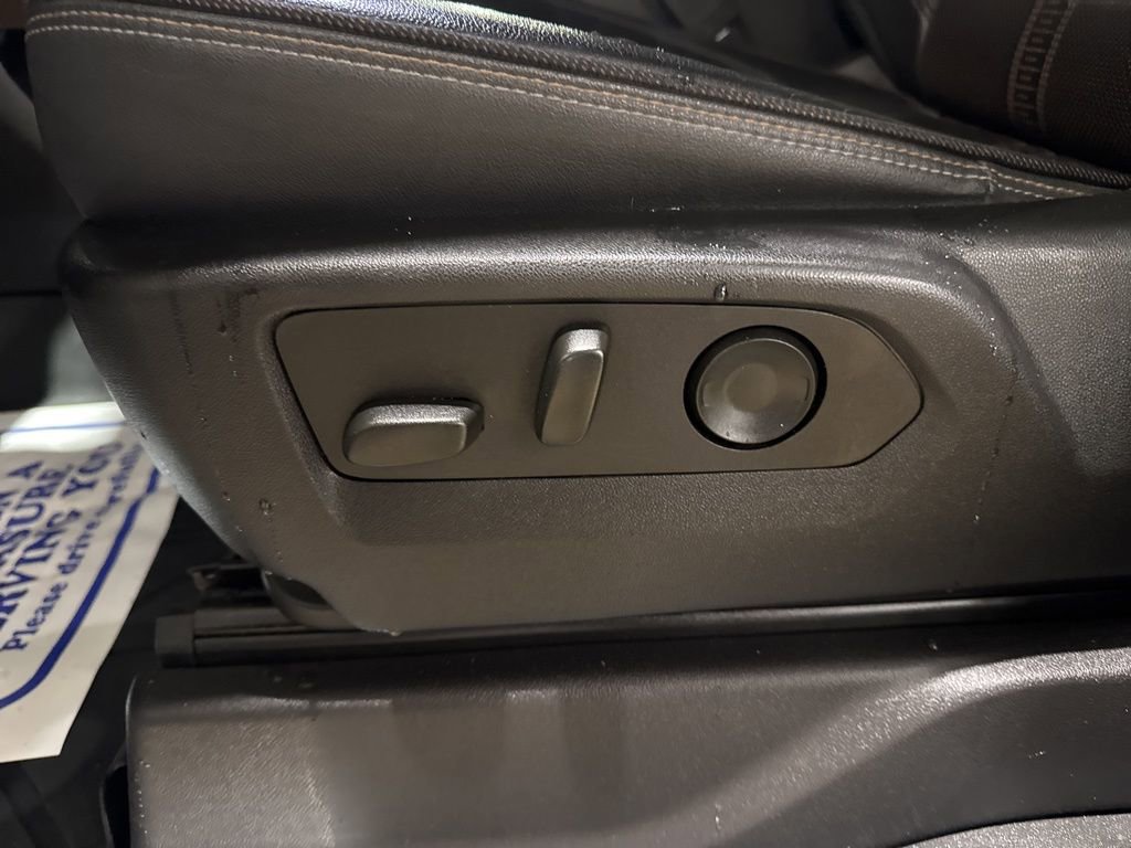 Used 2023 Chevrolet Silverado 1500 High Country w/ LPO, Dark Essentials Package image 14