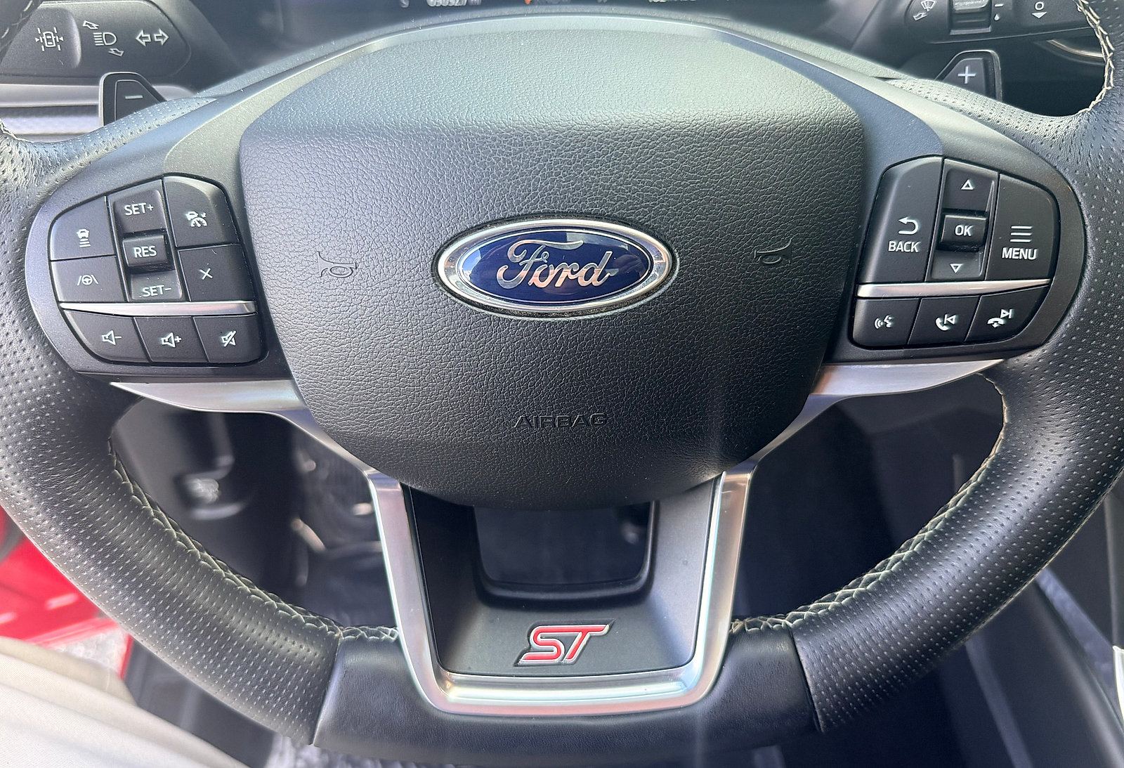 Used 2020 Ford Explorer ST w/ ST Street Pack AWD/4WD image 26