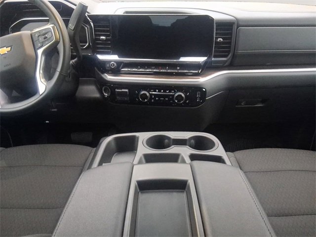 Used 2025 Chevrolet Silverado 1500 LT image 10