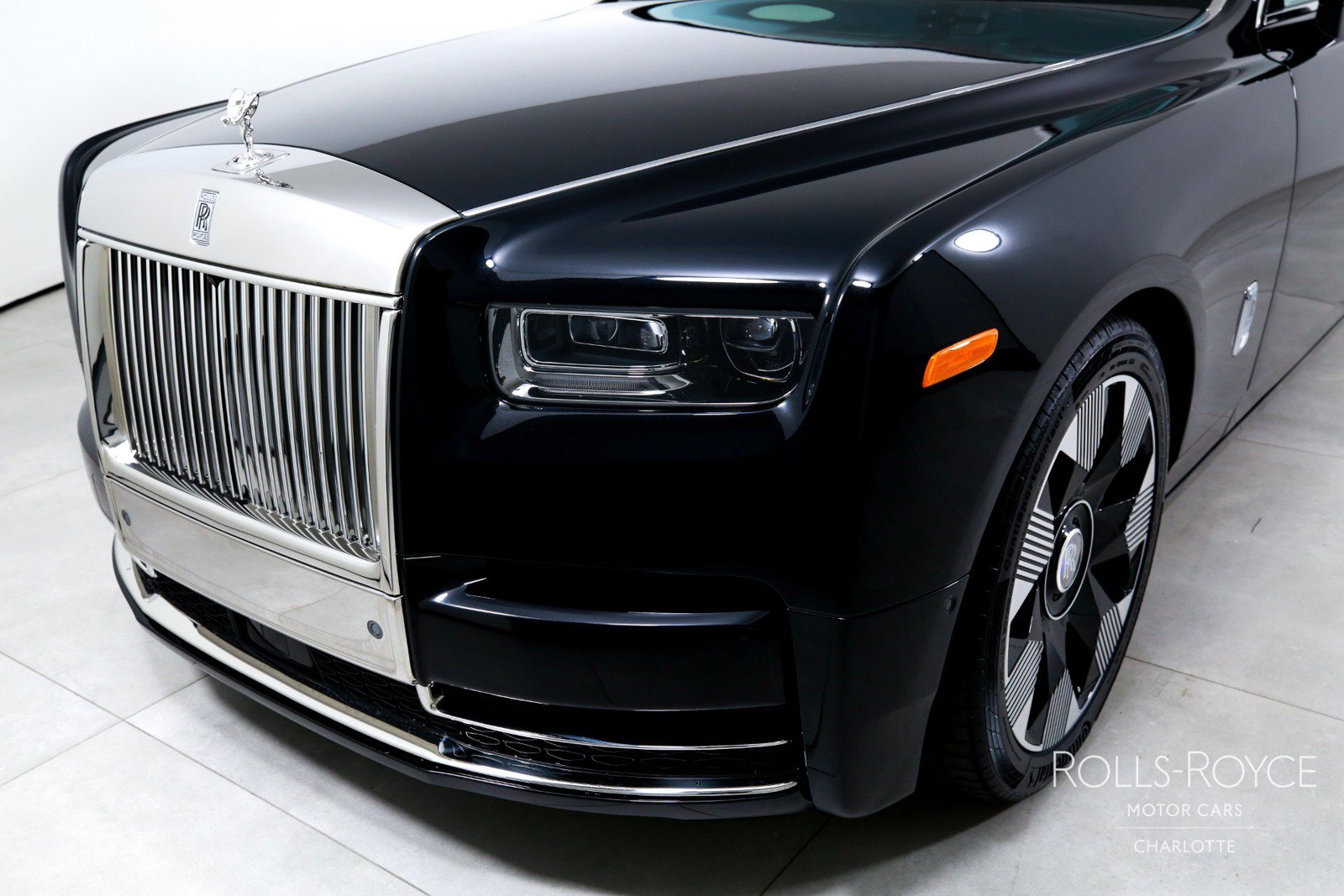 New 2027 Rolls-Royce Phantom Sedan RWD image 44