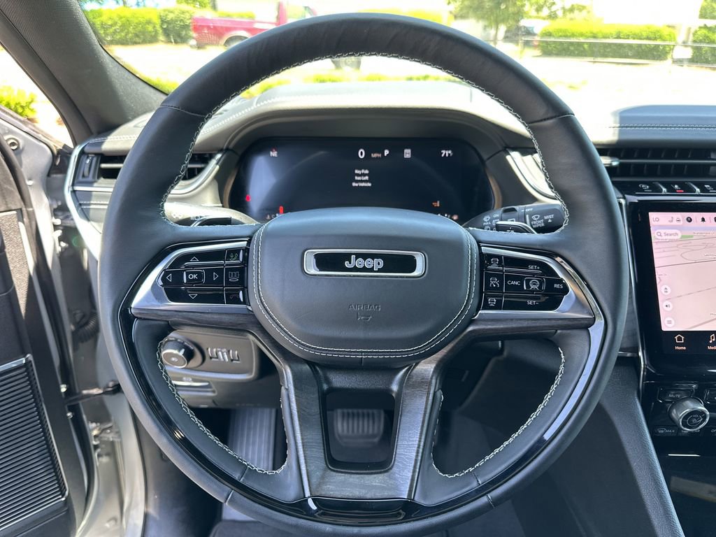 Used 2024 Jeep Grand Cherokee Overland w/ Adv Protech Group III AWD/4WD image 12