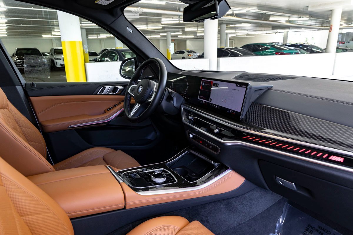 Used 2024 BMW X5 M60i image 33