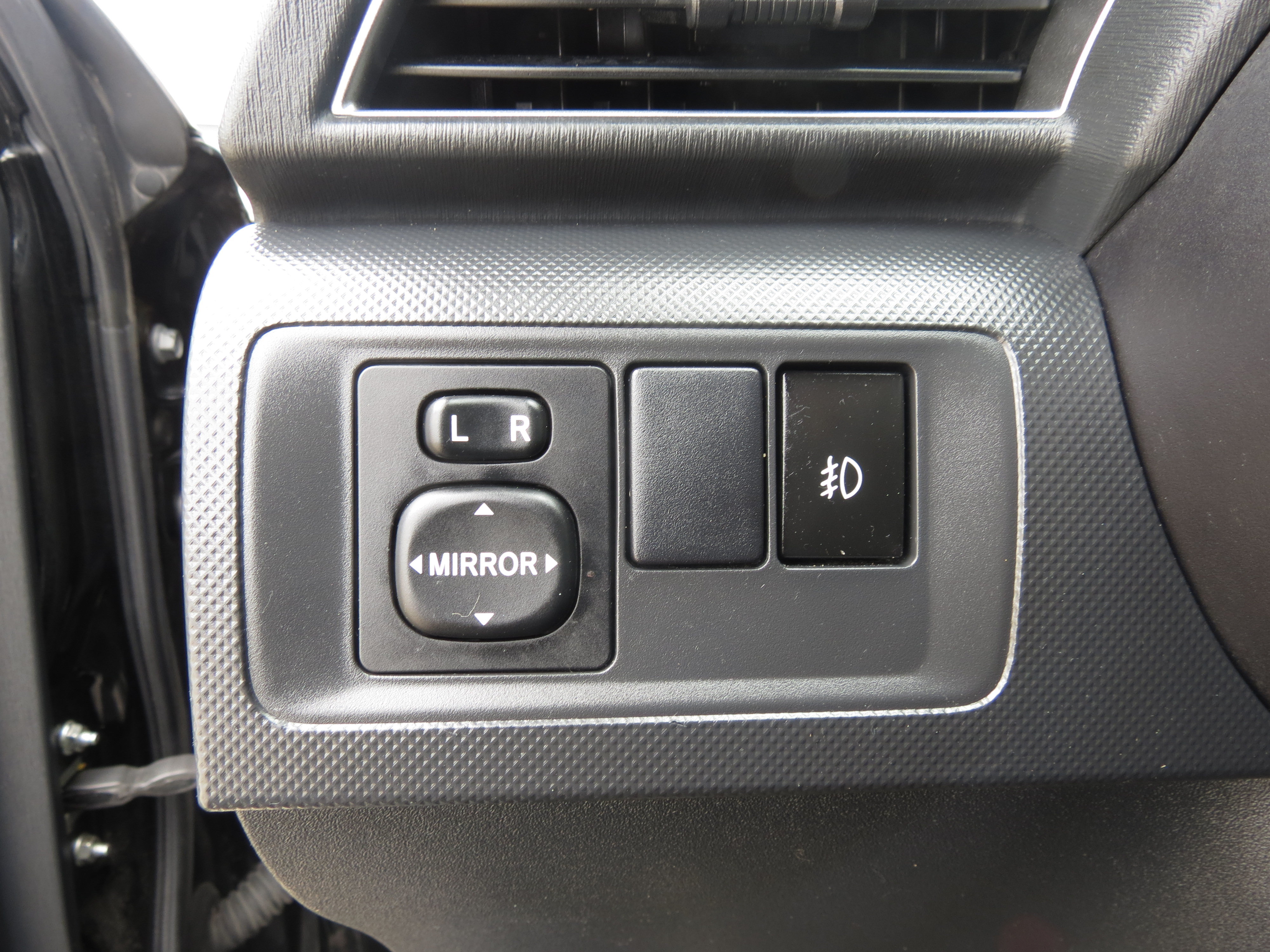 Used 2013 Scion tC FWD image 17