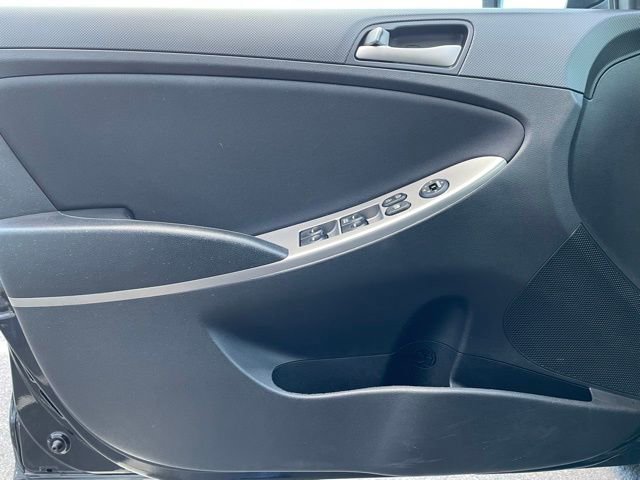 Used 2017 Hyundai Accent SE image 9