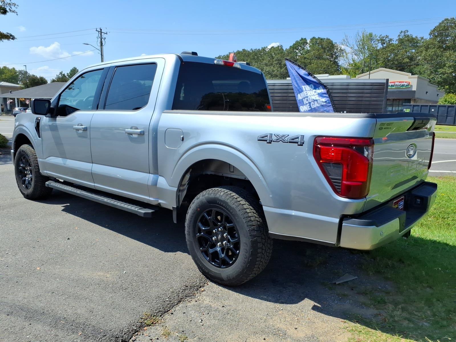 Used 2026 Ford F150 XLT w/ XLT Black Appearance Package AWD/4WD image 3
