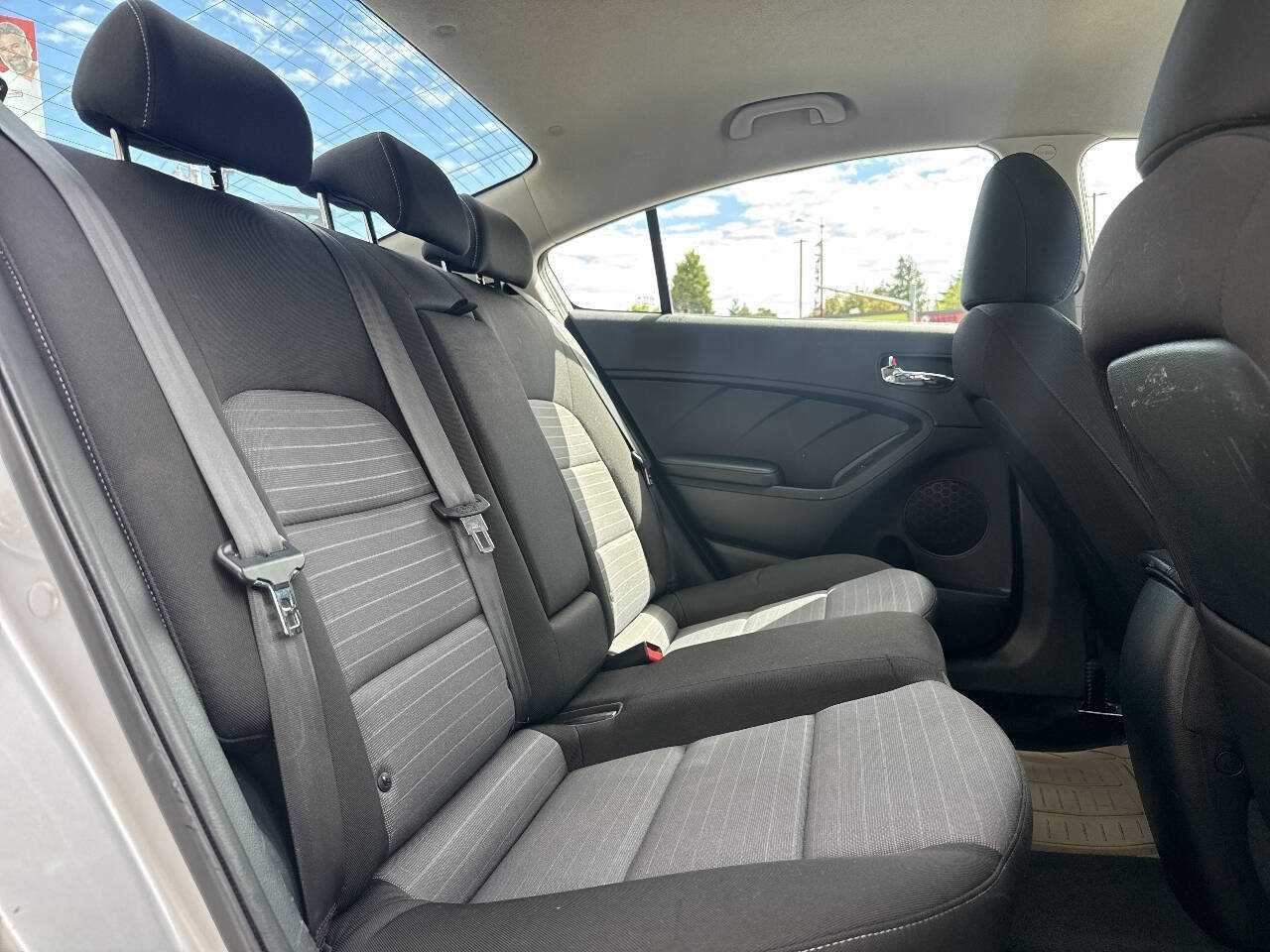 Used 2016 Kia Forte EX FWD image 19