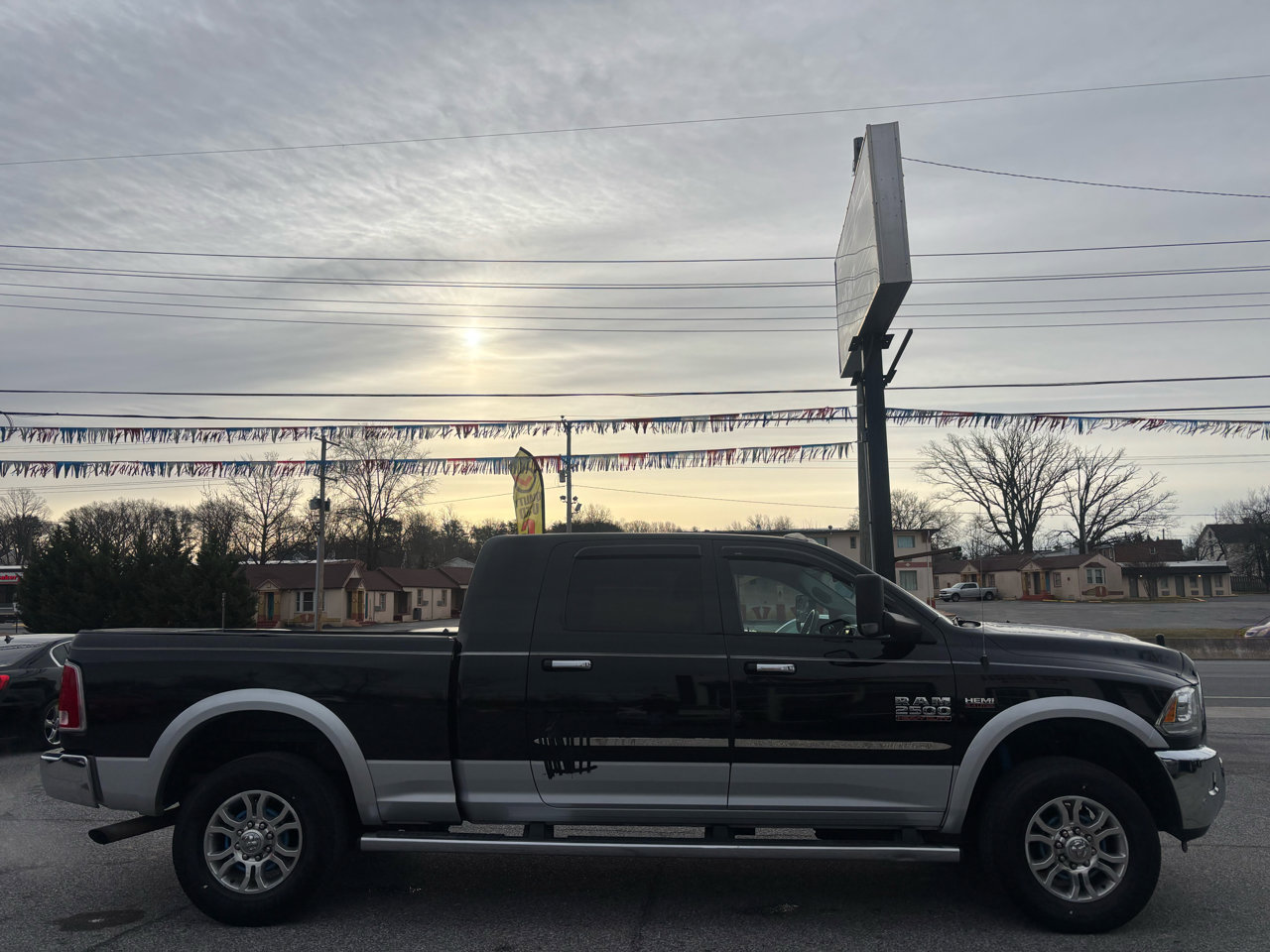 Used 2016 RAM 2500 Laramie w/ Snow Chief Group image 4
