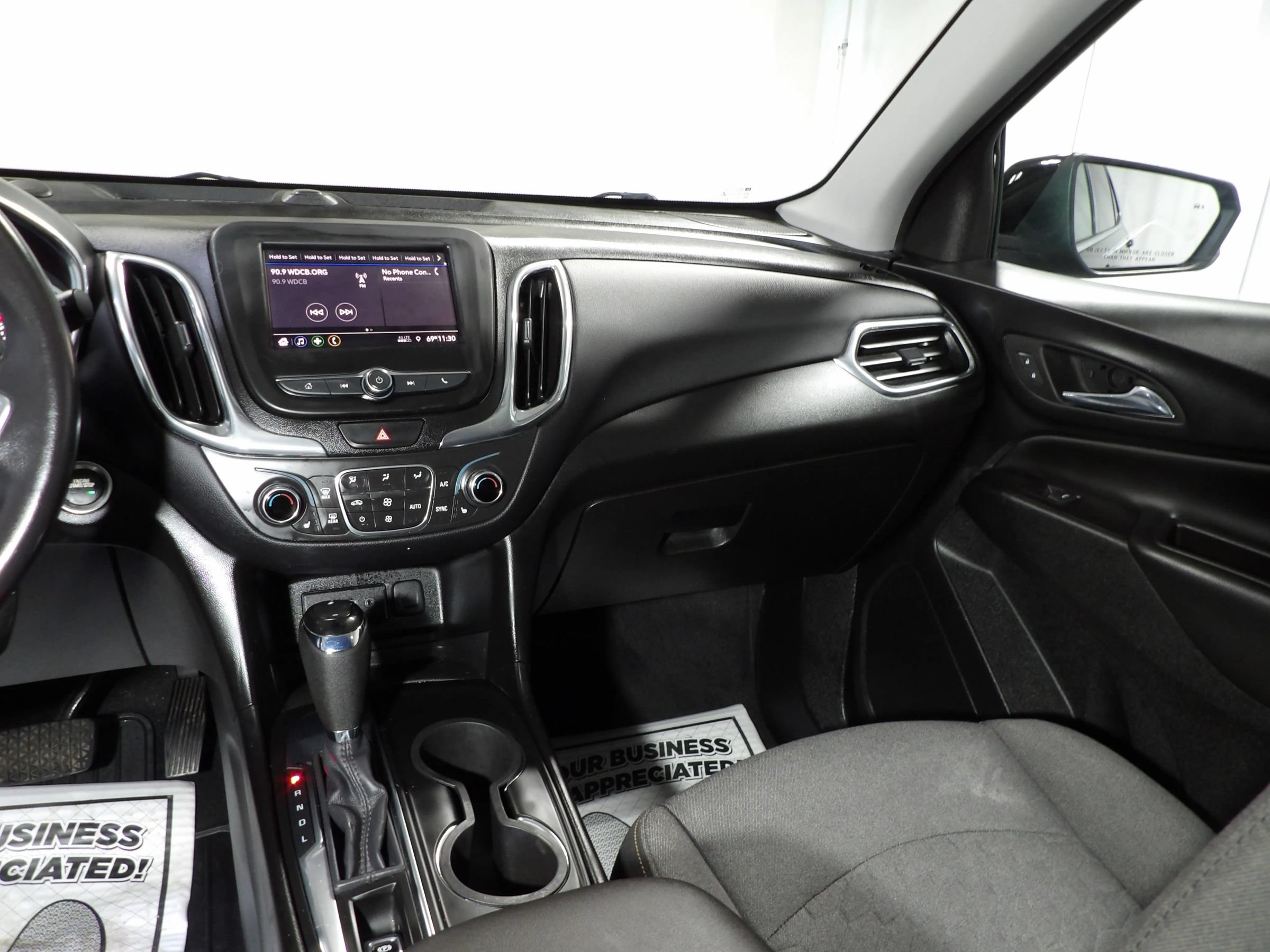 Used 2020 Chevrolet Equinox LT FWD image 12