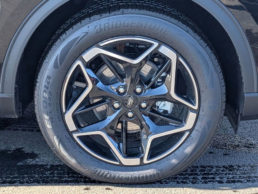 New 2026 Ford Escape Platinum w/ Premium Technology Package image 20