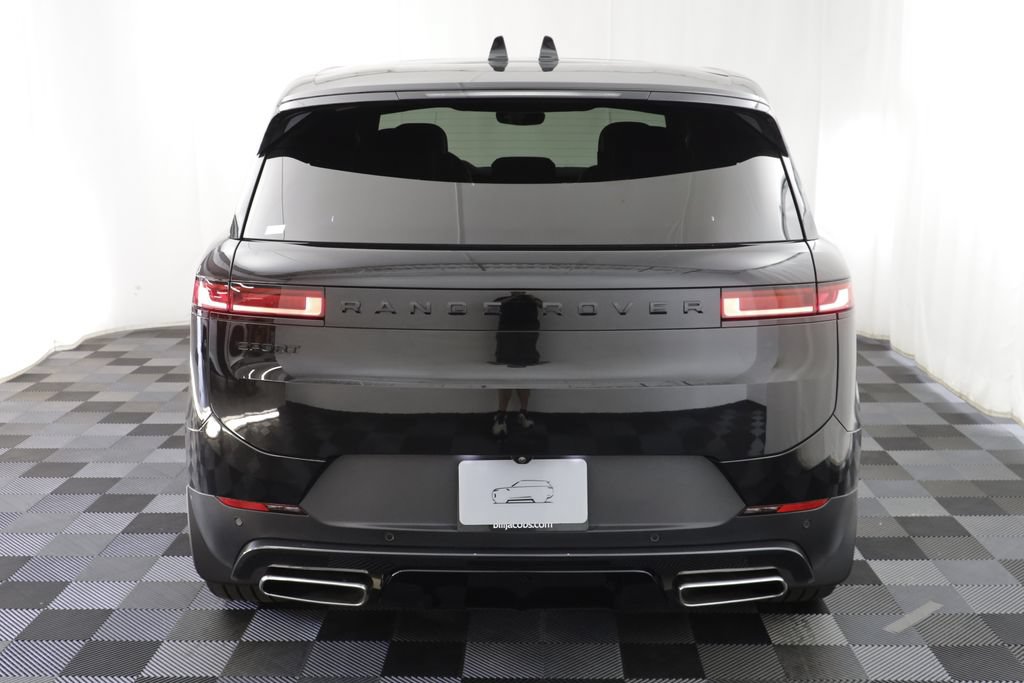 Used 2024 Land Rover Range Rover Sport SE AWD/4WD image 17