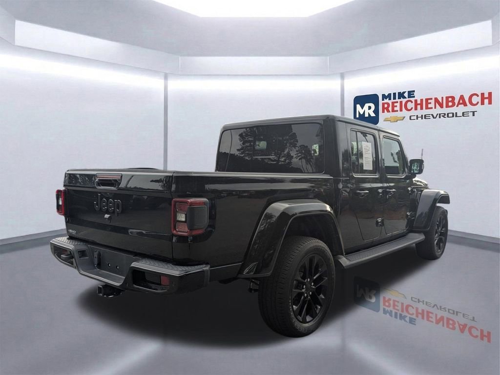Used 2023 Jeep Gladiator Overland image 4