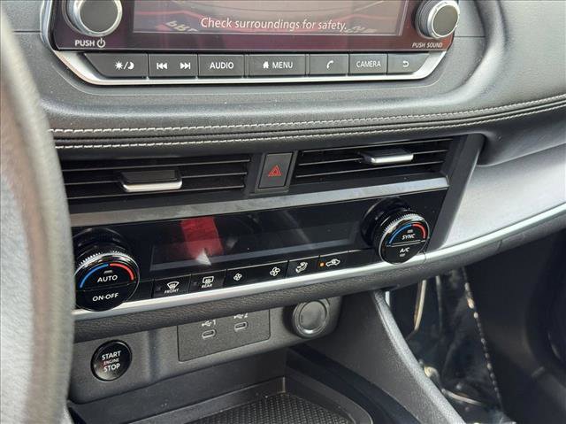 Used 2024 Nissan Rogue SV AWD/4WD image 14