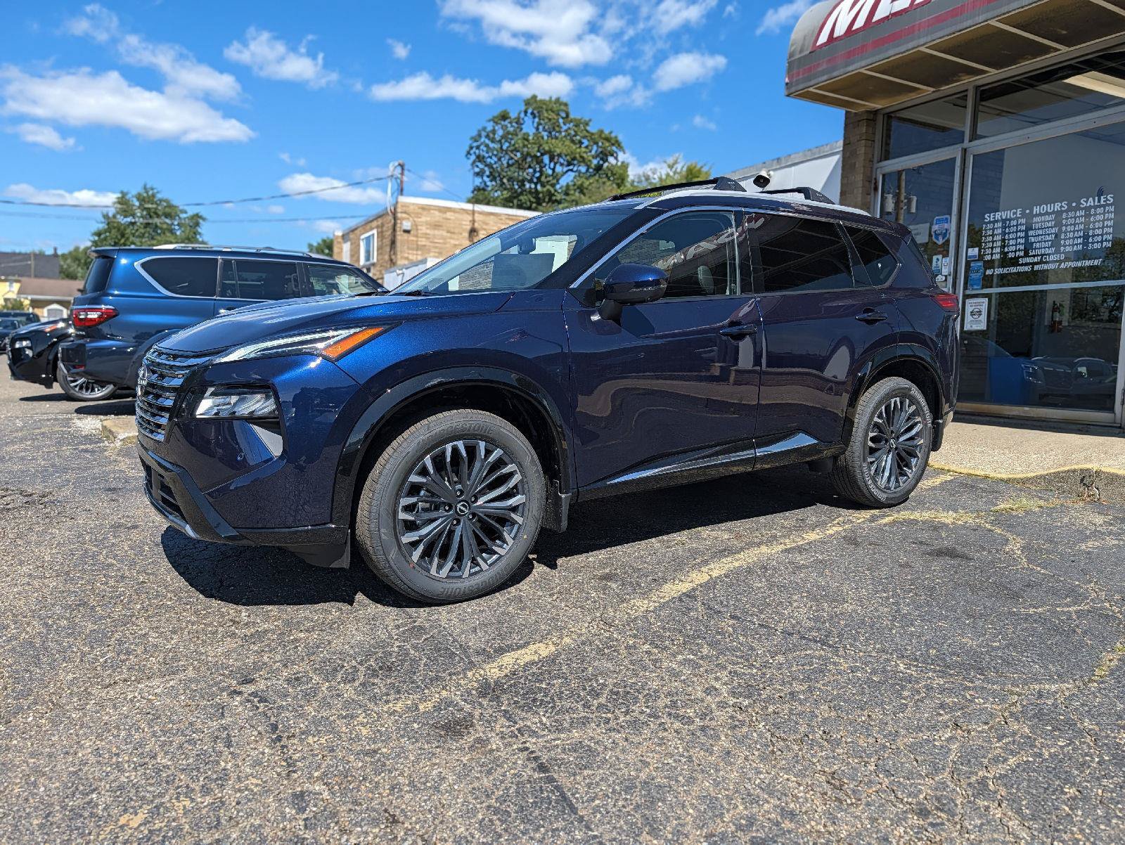 New 2026 Nissan Rogue Platinum AWD/4WD image 7