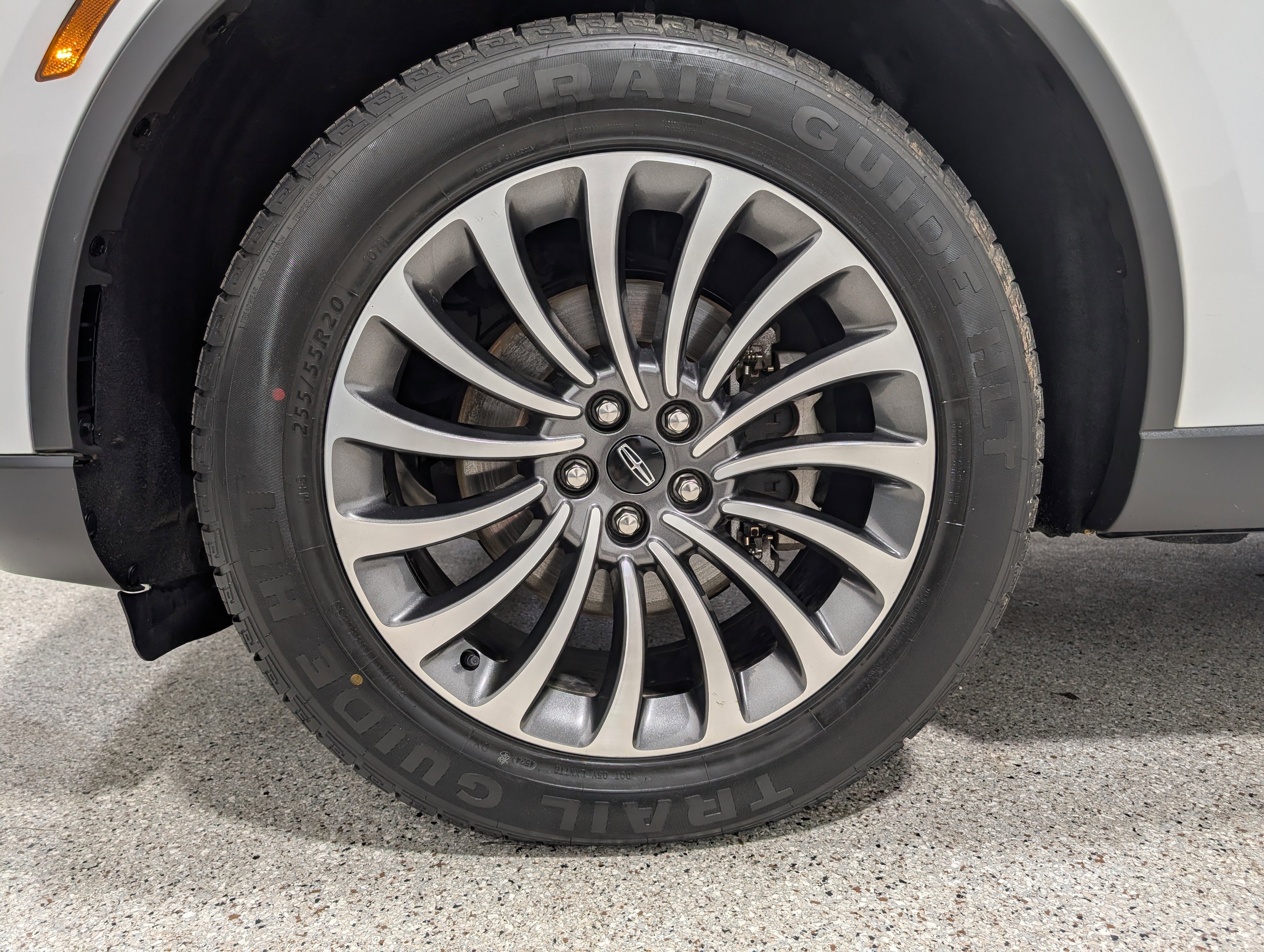 Used 2021 Lincoln Aviator Reserve w/ Elements Package Plus image 9