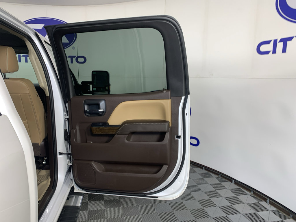 Used 2019 GMC Sierra 3500 Denali w/ Duramax Plus Package image 35