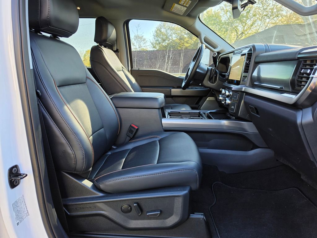 Used 2026 Ford F250 Lariat w/ Black Appearance Package image 45