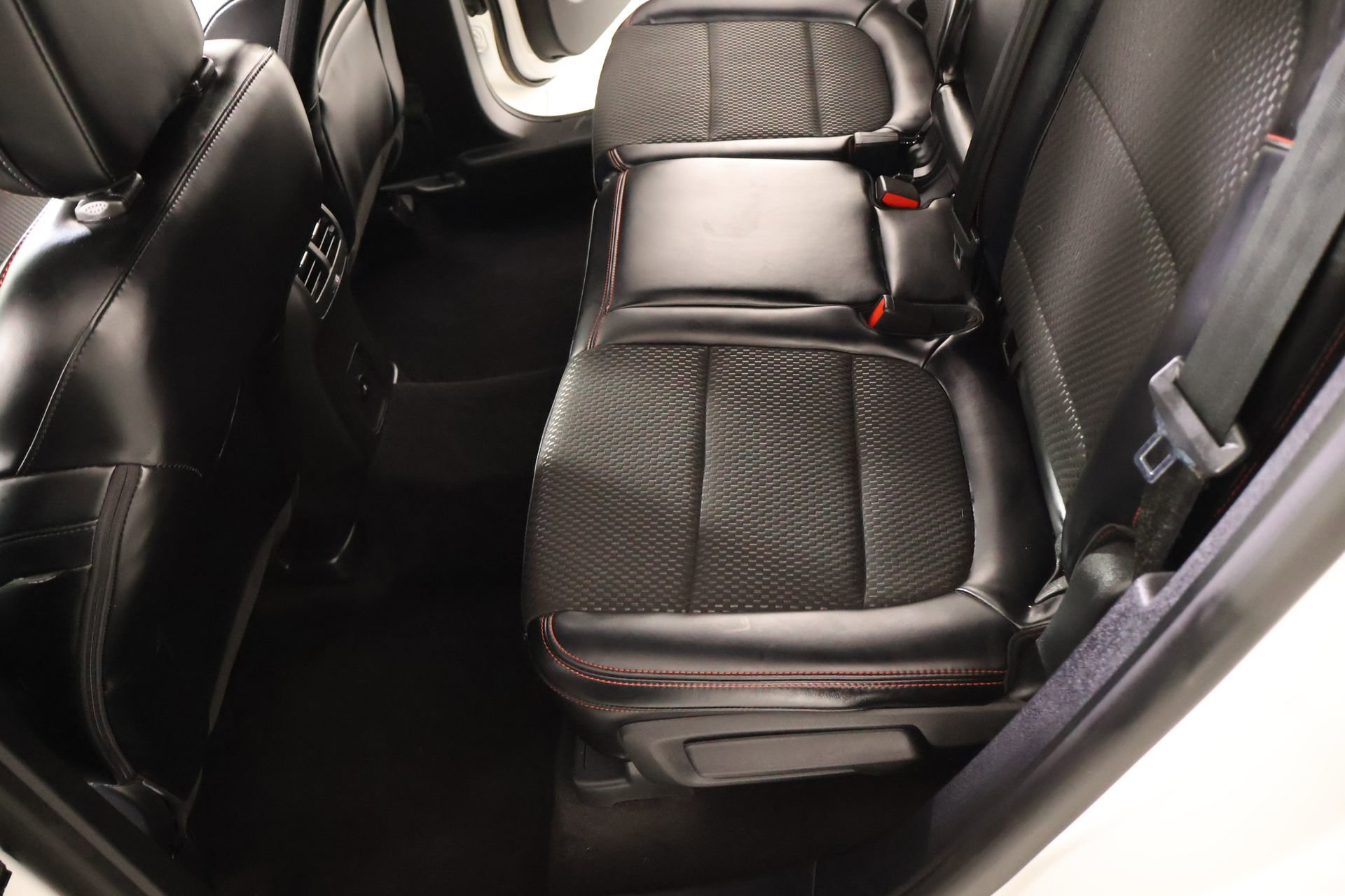 Used 2024 Ford Escape ST-Line w/ Tech Pack #1 FWD image 13
