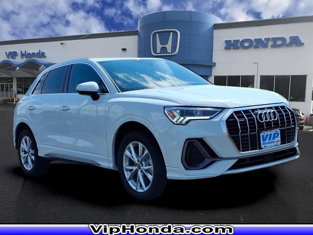 Used 2025 Audi Q3 2.0T Premium AWD/4WD image 1