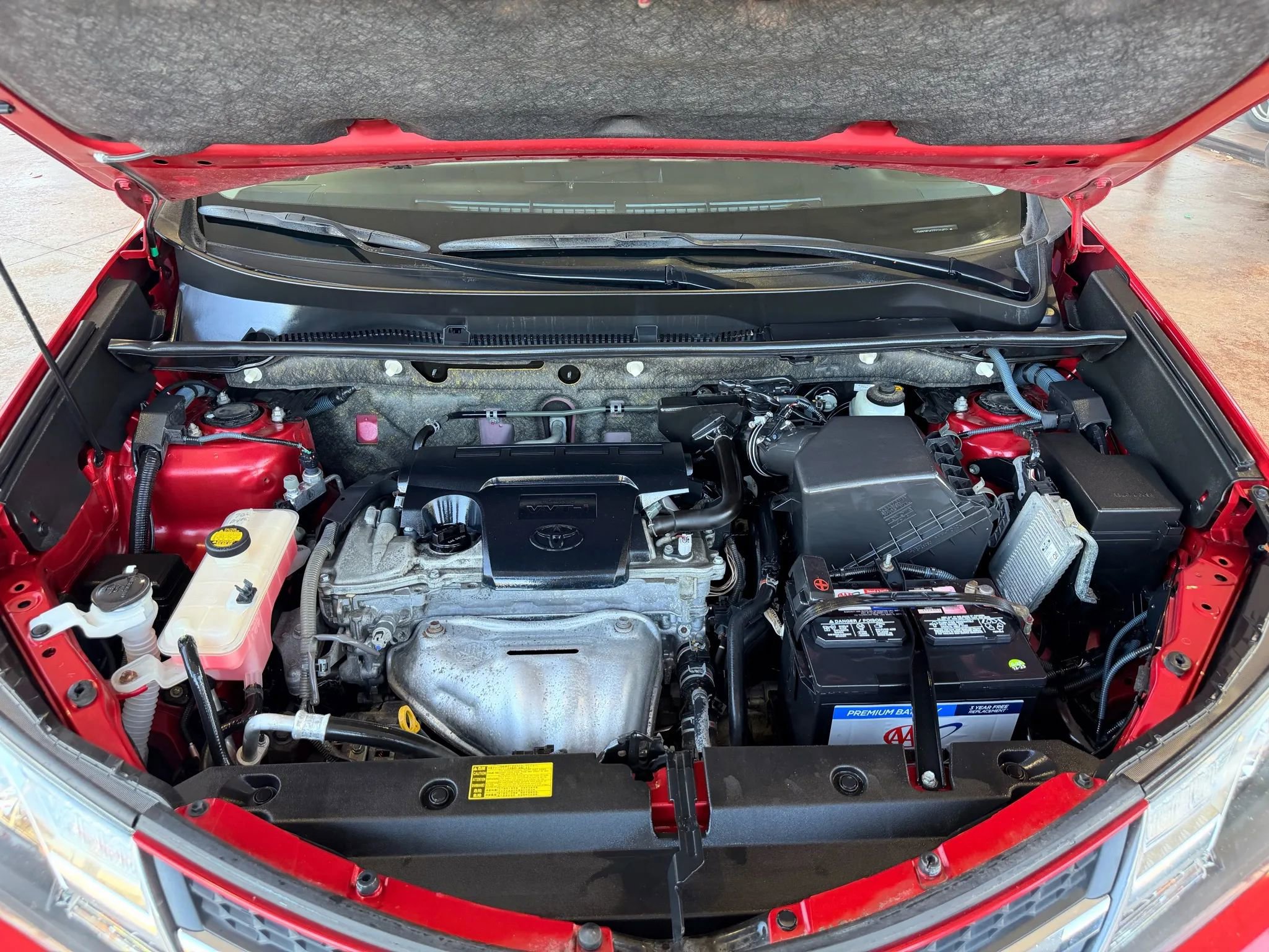 Used 2013 Toyota RAV4 LE image 26