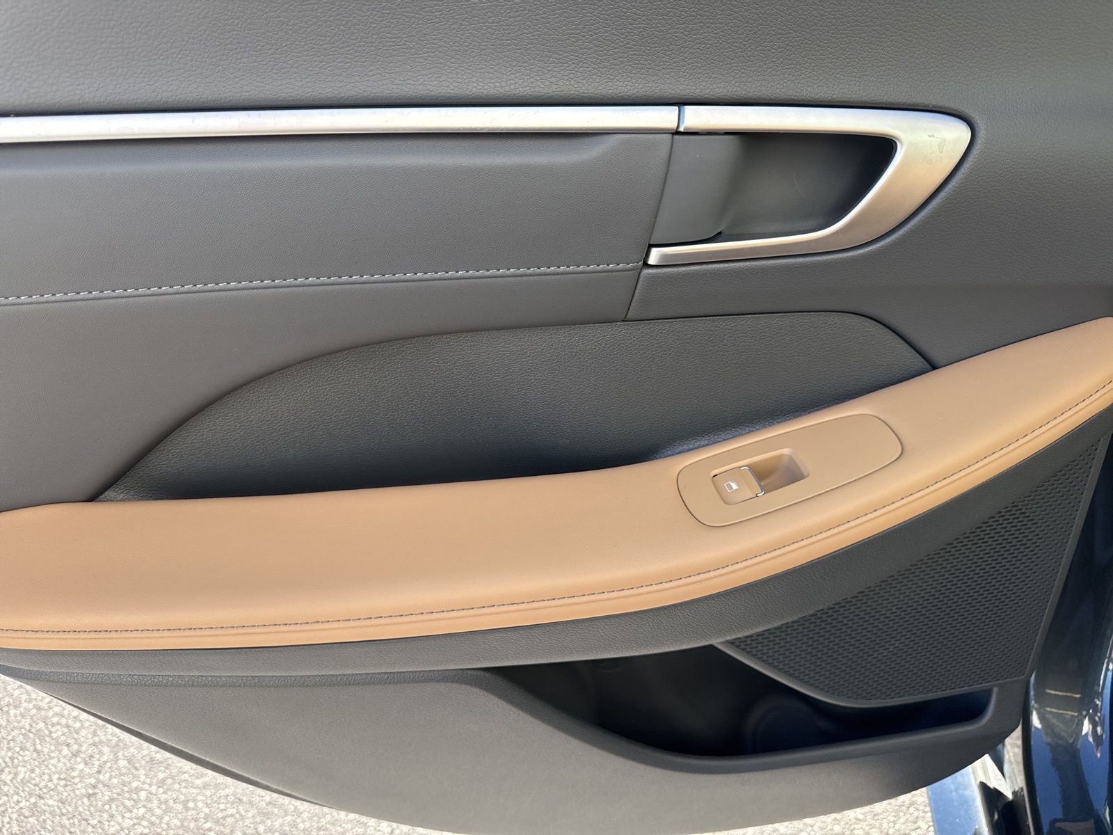 Certified 2025 Hyundai Sonata Limited image 11