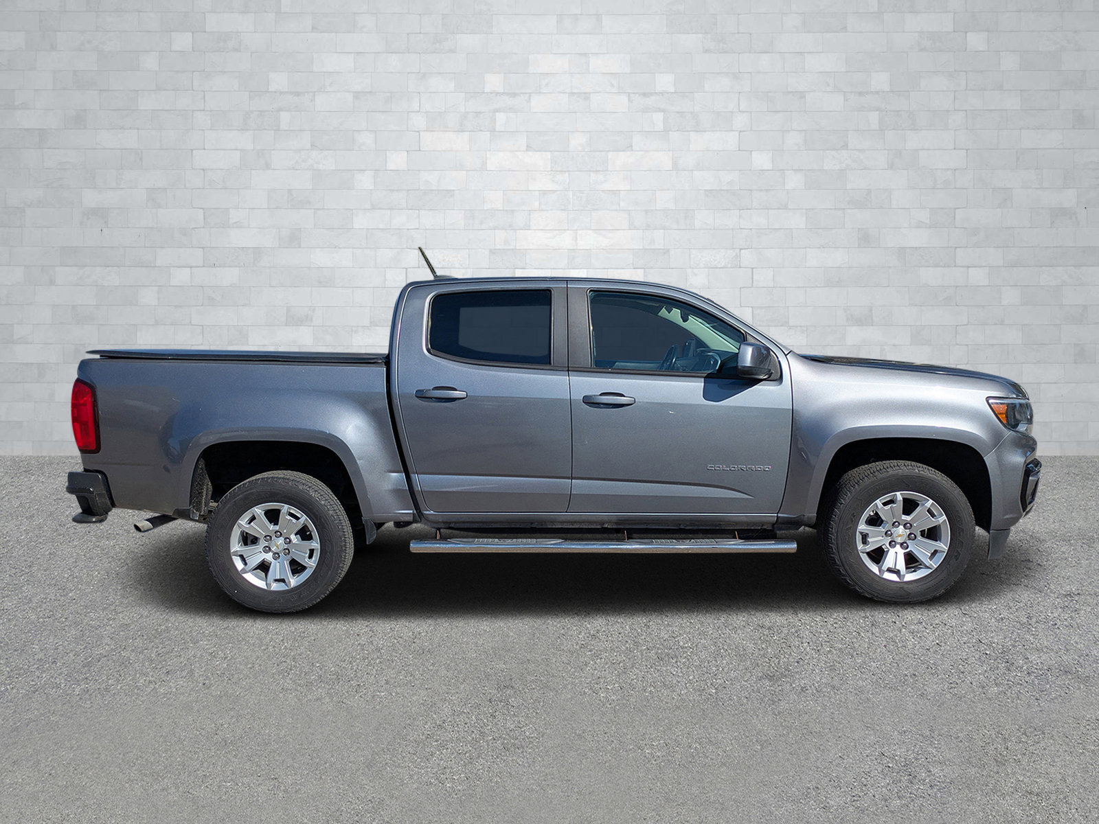 Used 2021 Chevrolet Colorado LT w/ LT Convenience Package image 4