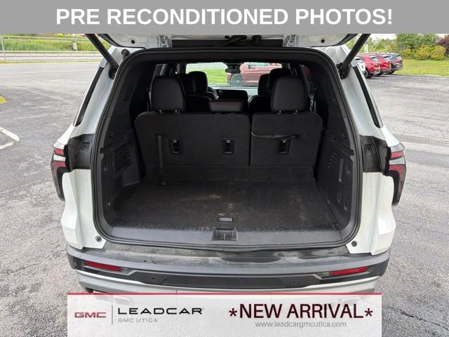 Used 2025 Chevrolet Traverse Z71 w/ LPO, Floor Liner Package AWD/4WD image 18