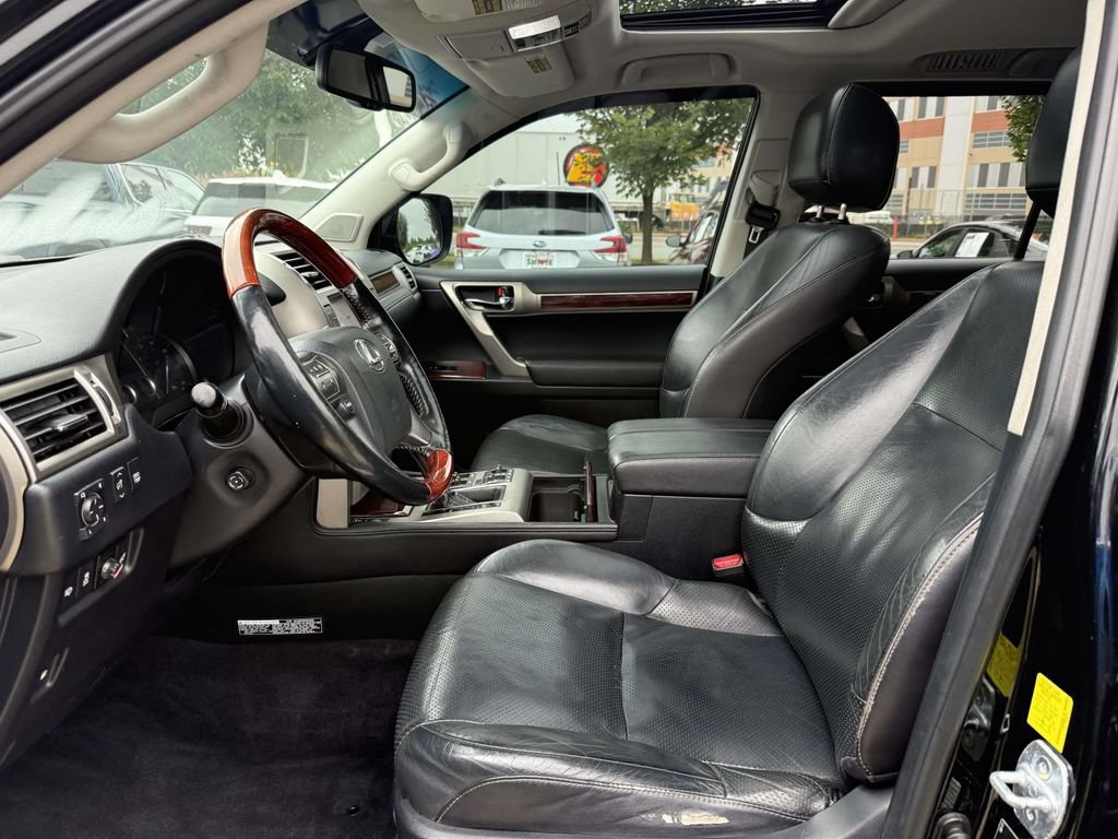 Used 2011 Lexus GX 460 Premium AWD/4WD image 14