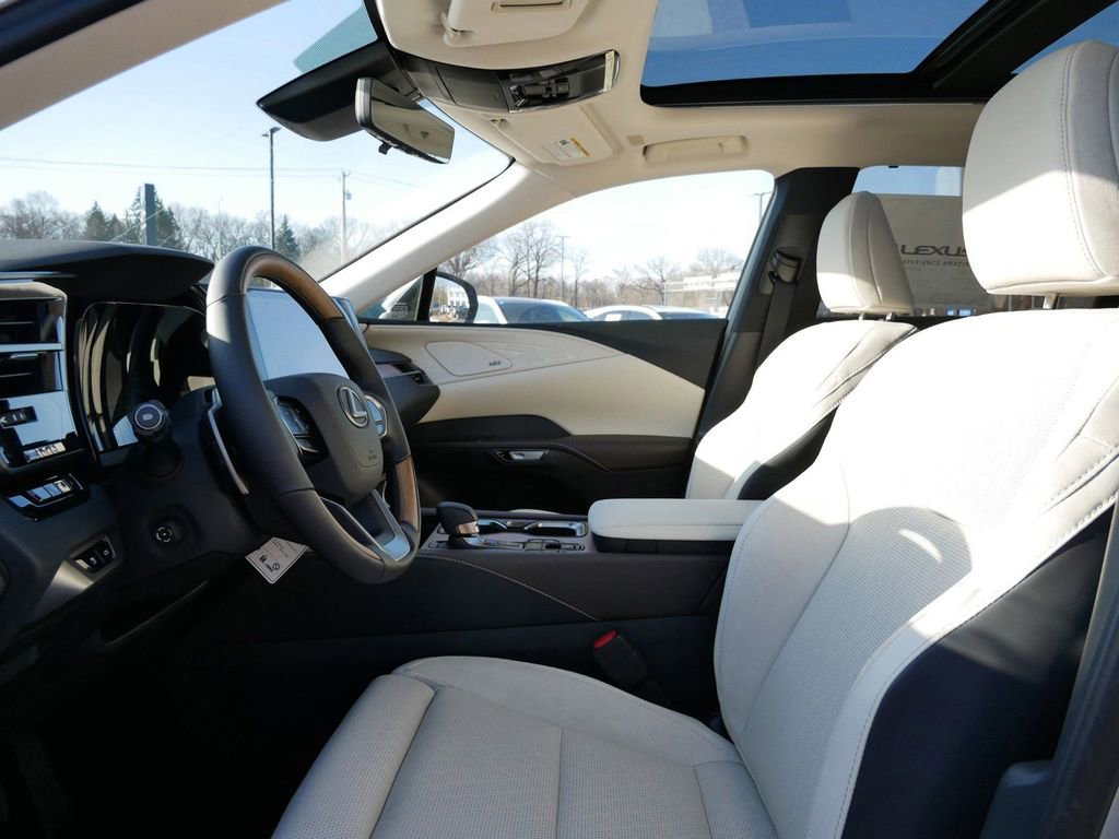 New 2026 Lexus RX 450h AWD image 9