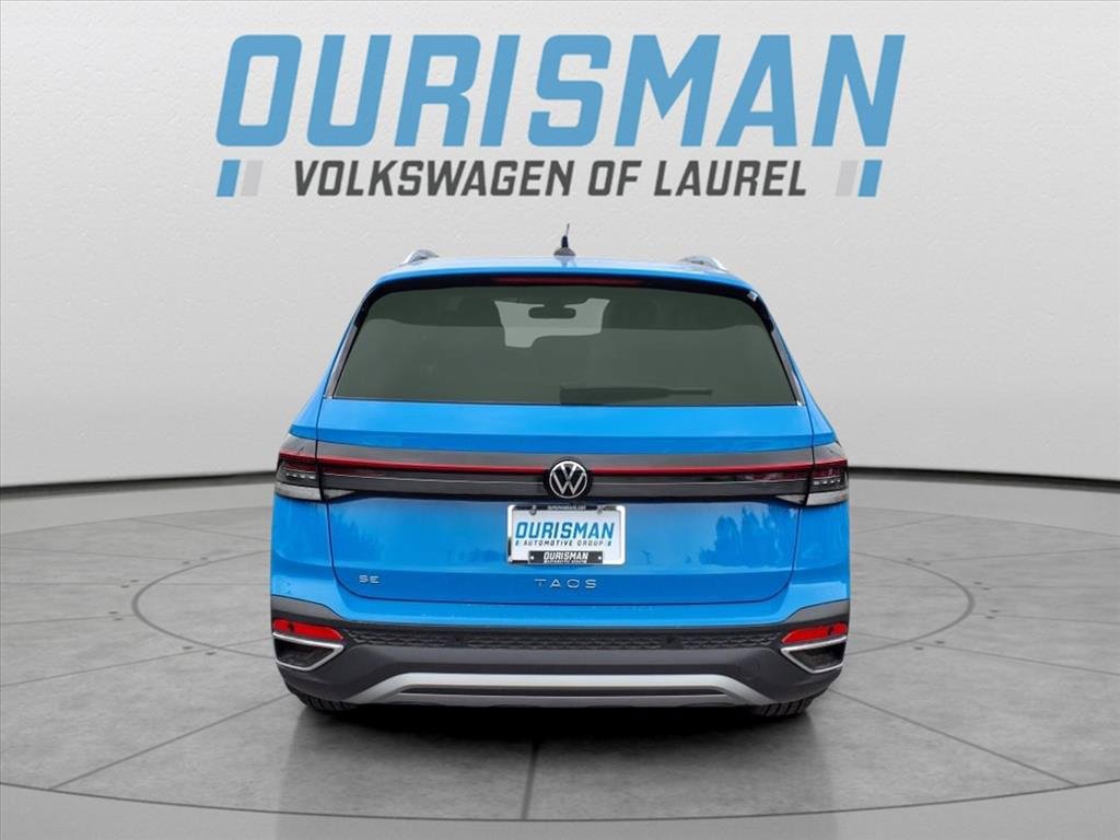 New 2025 Volkswagen Taos SE image 4