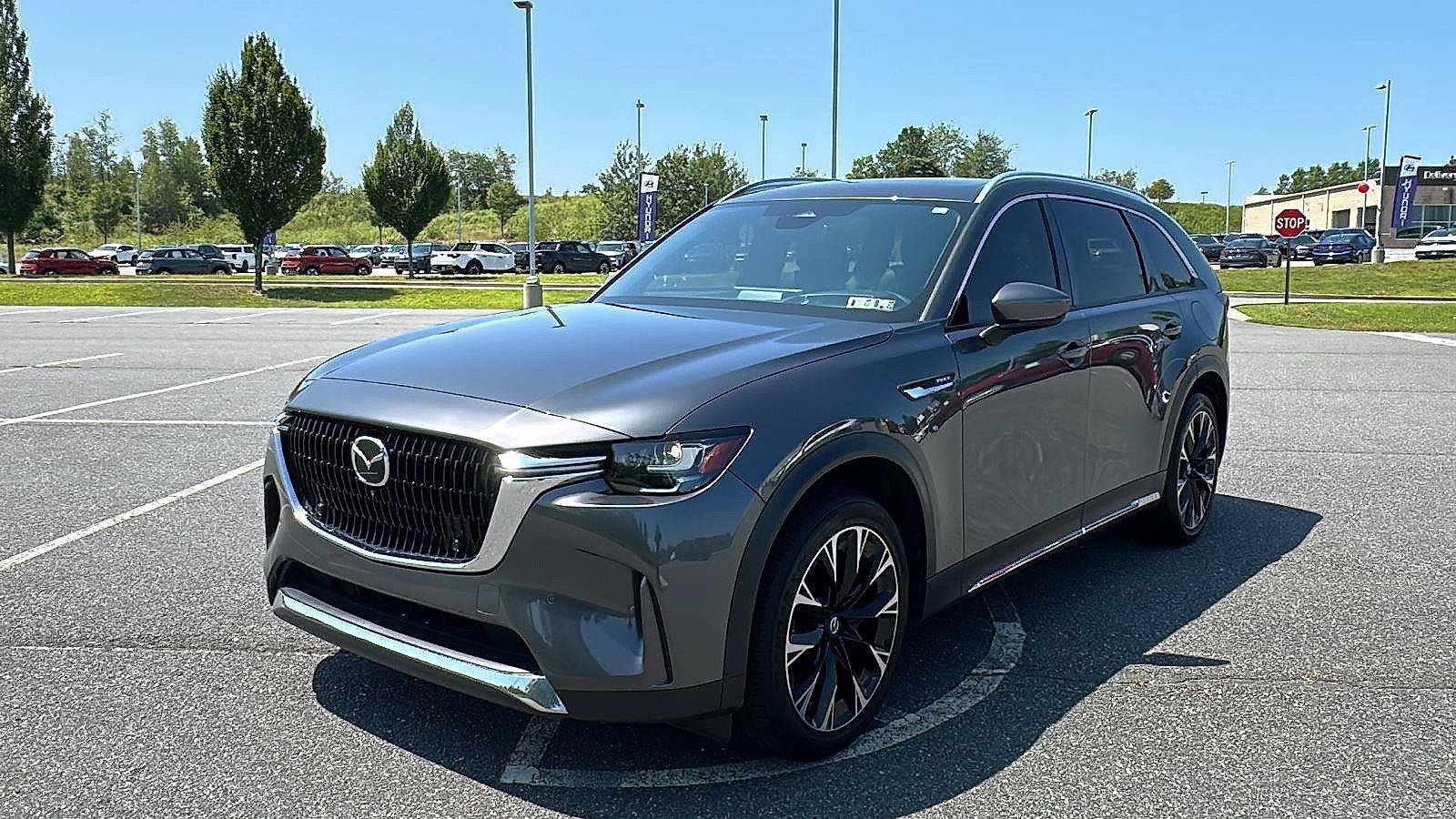 Used 2024 MAZDA CX-90 Plug-In Hybrid w/ Premium Plus AWD/4WD image 16