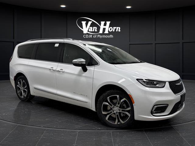 New 2026 Chrysler Pacifica Pinnacle w/ Trailer Tow Group image 44