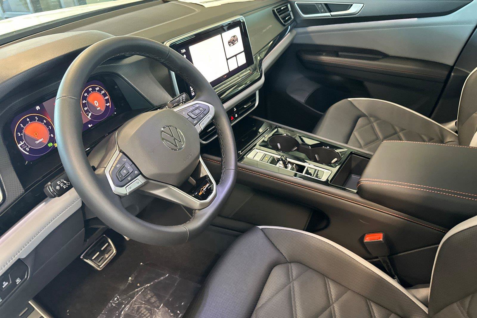 New 2026 Volkswagen Atlas Peak Edition AWD/4WD image 9