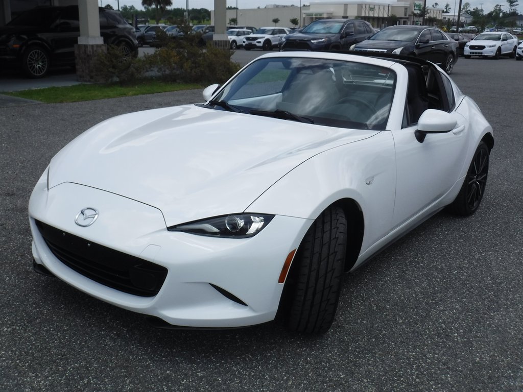 Used 2024 MAZDA MX-5 Miata RF Grand Touring RWD image 20