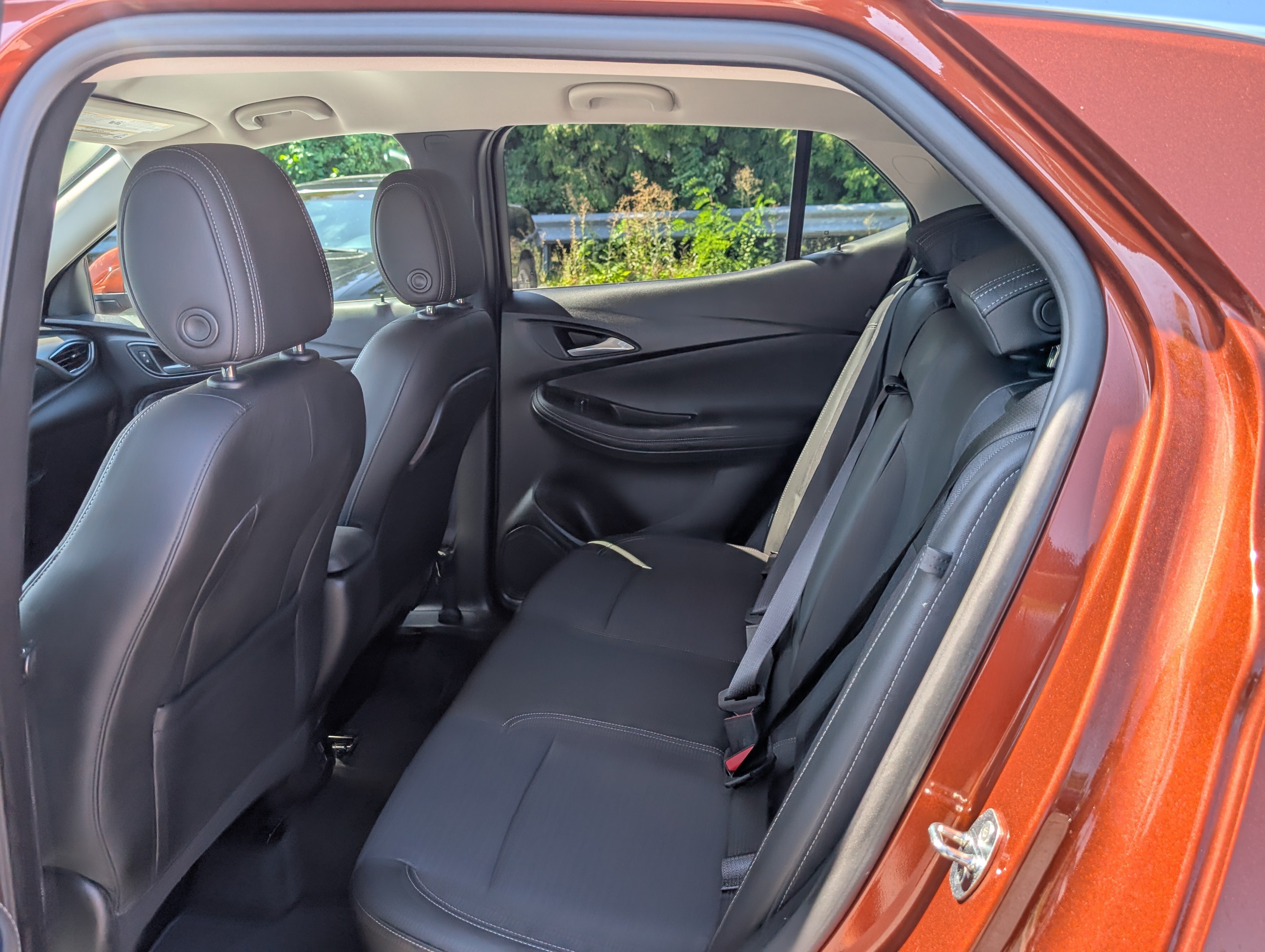 Used 2020 Buick Encore GX Select w/ Advanced Technology Package AWD/4WD image 15