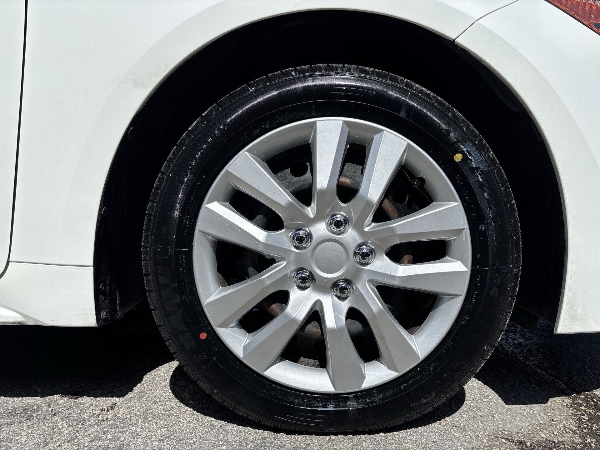 Used 2022 Toyota Corolla LE FWD image 18