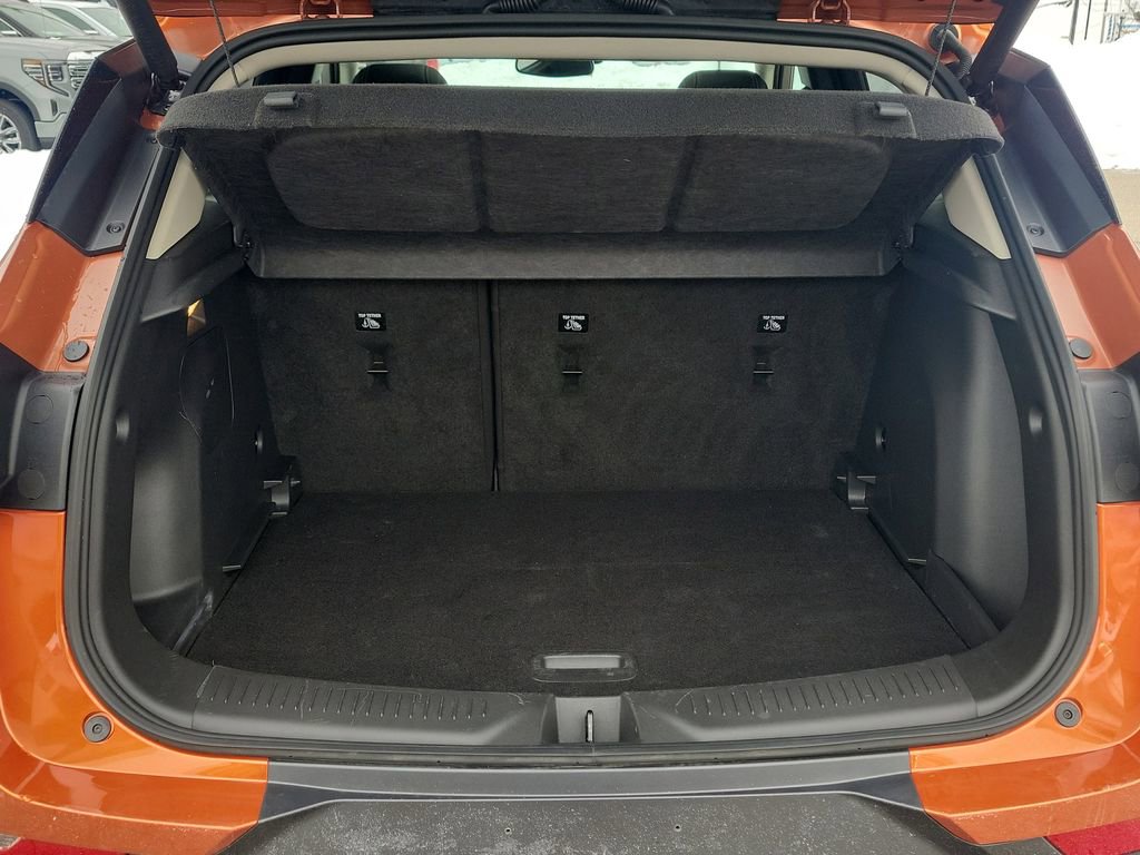 Used 2023 Buick Encore GX Essence w/ Experience Buick Package image 8