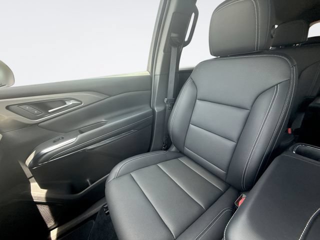Used 2026 Chevrolet Traverse LT AWD/4WD image 27