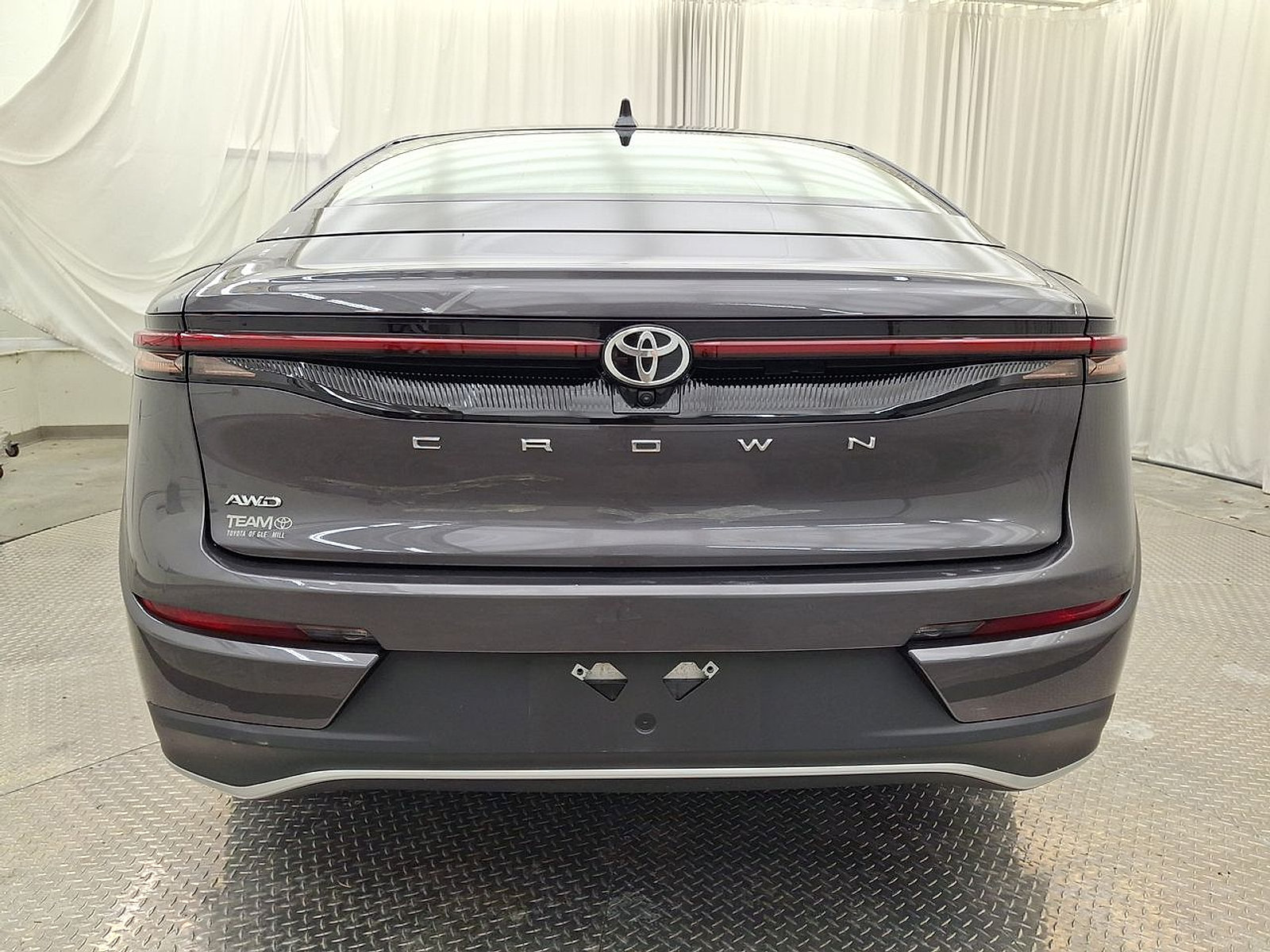 Certified 2023 Toyota Crown AWD/4WD image 27