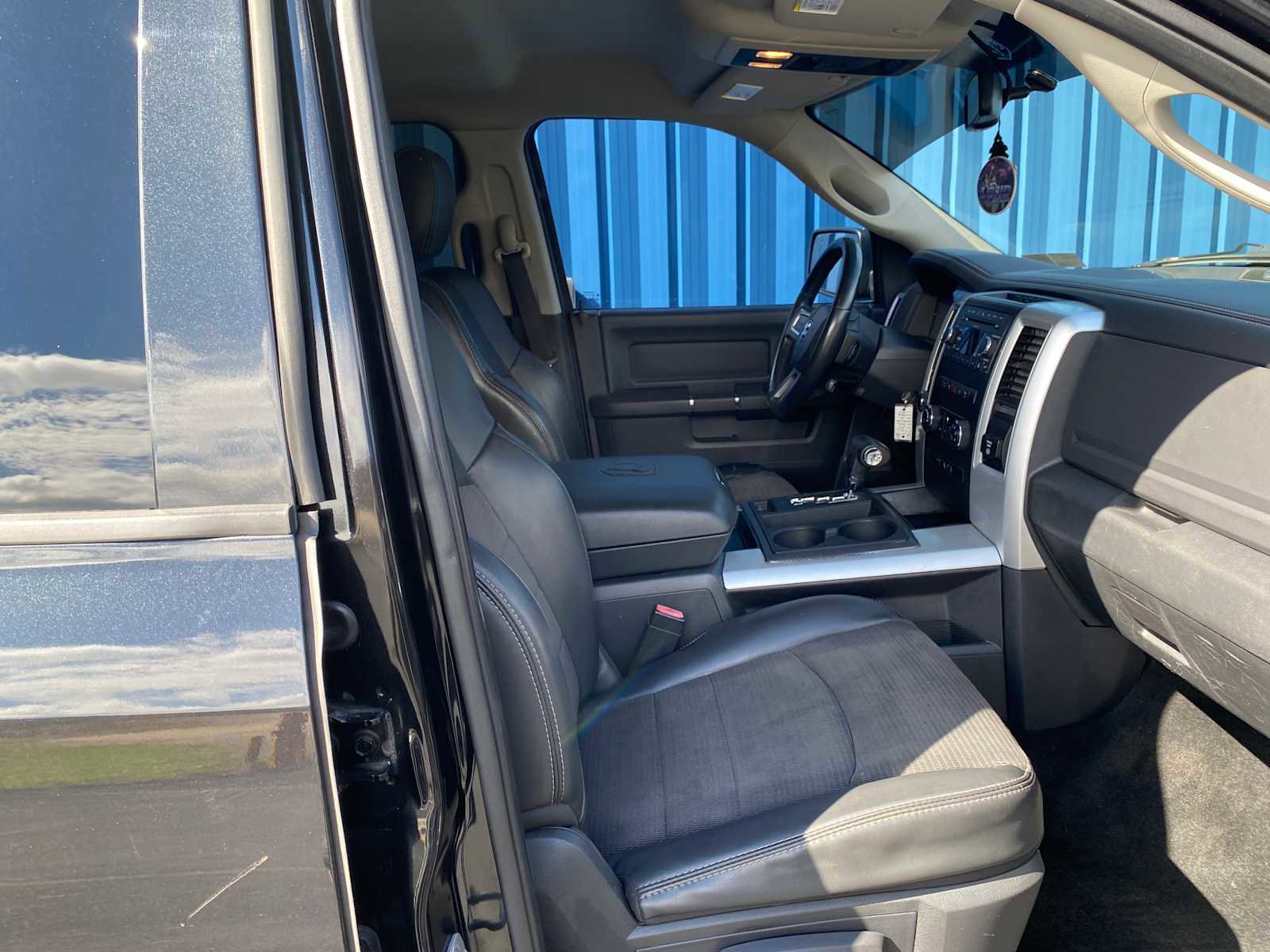 Used 2010 Dodge Ram 1500 Truck Sport image 27