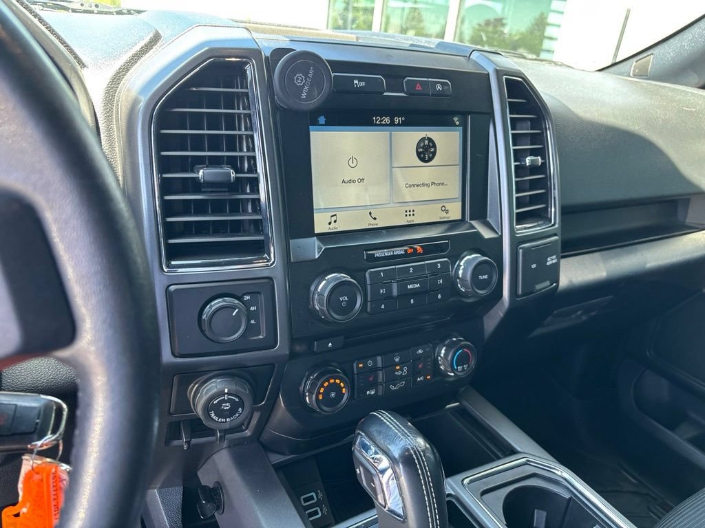 Used 2017 Ford F150 XLT w/ Equipment Group 302A Luxury AWD/4WD image 9