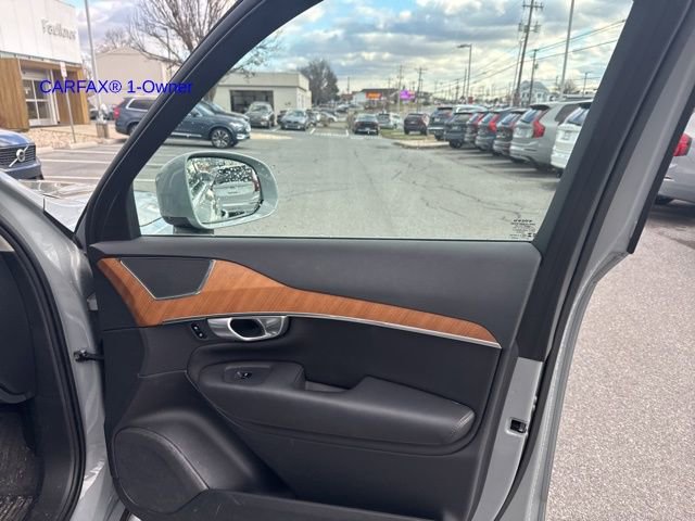 Certified 2024 Volvo XC90 B6 Plus w/ Protection Package image 4