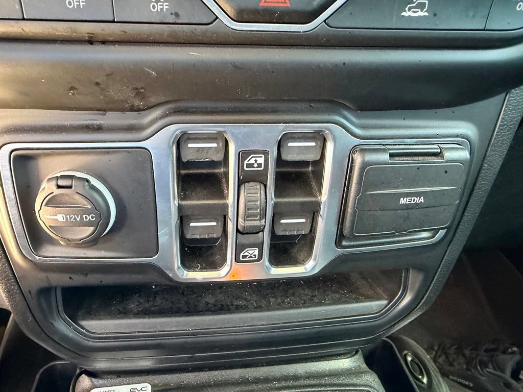 Used 2022 Jeep Gladiator Sport AWD/4WD image 32
