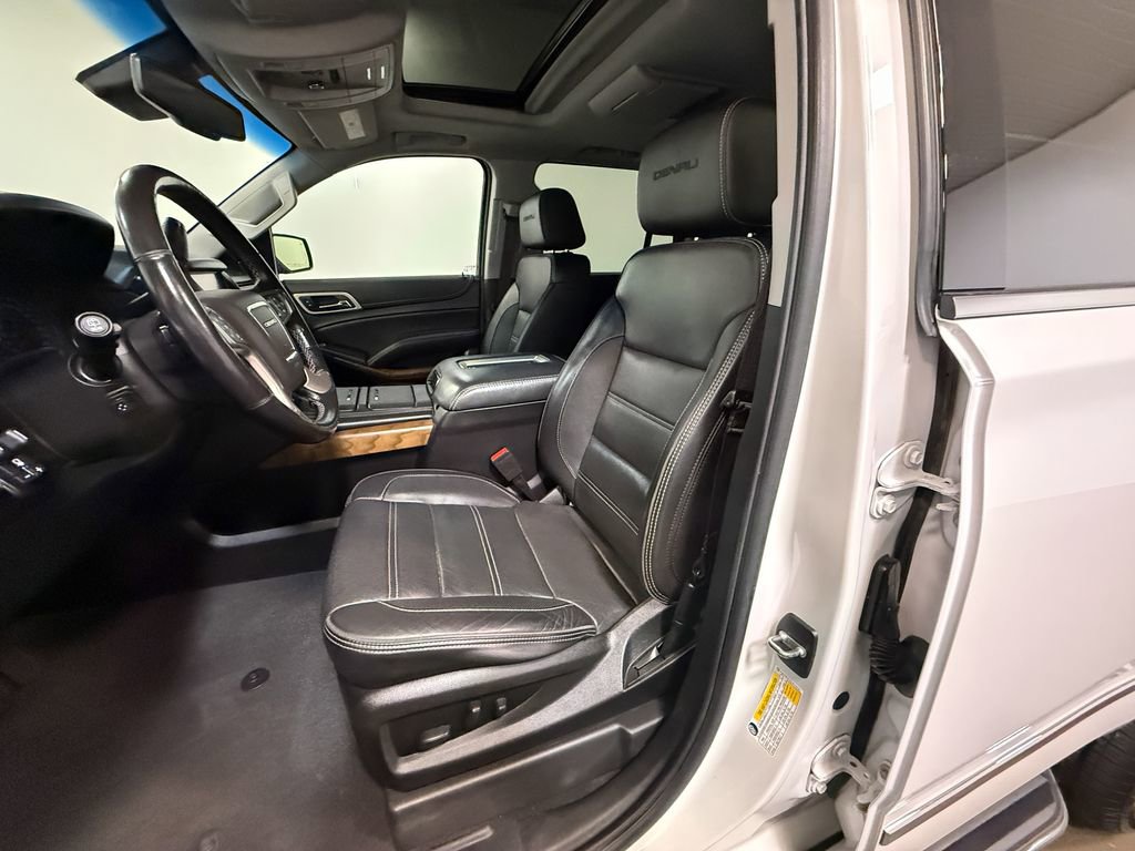 Used 2020 GMC Yukon Denali w/ Open Road Package image 12