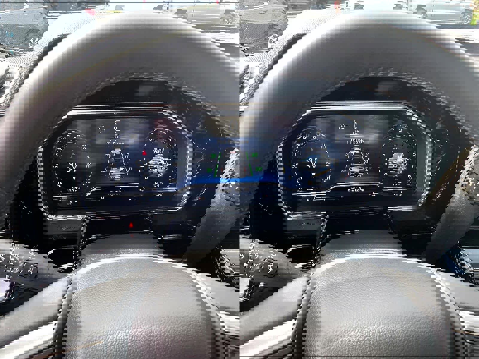 Used 2024 Chevrolet Silverado 1500 LT AWD/4WD image 25