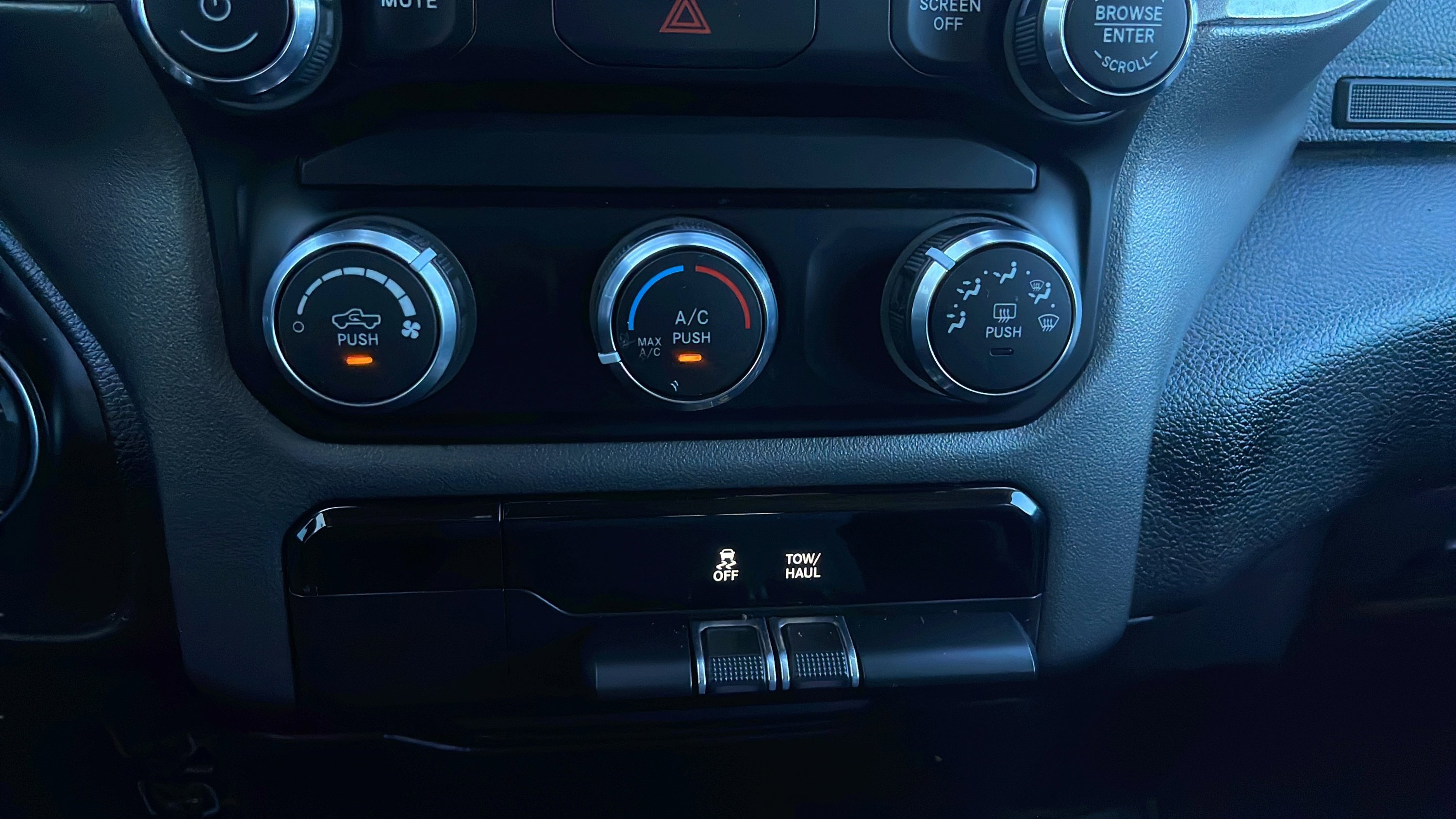 Used 2019 RAM 1500 Big Horn AWD/4WD image 17
