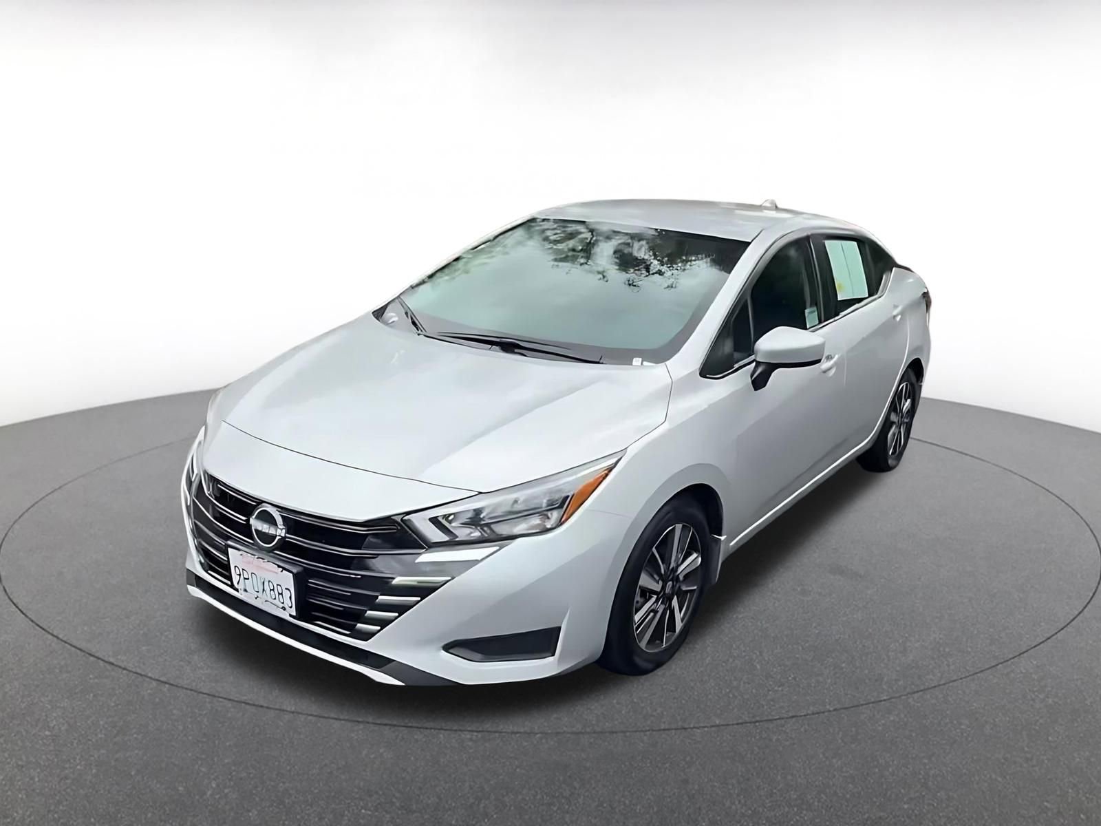 Used 2025 Nissan Versa SV w/ Trunk Package FWD image 7